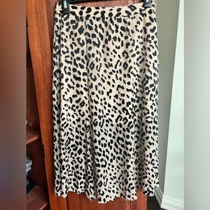 Alice + Olivia leopard skirt, size 2